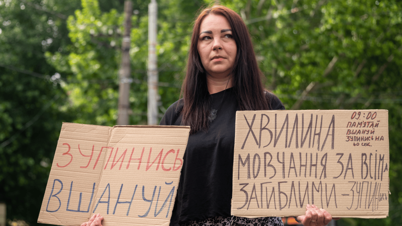 Хвилина мовчання в Одесі — фоторепортаж з акції - фото 6