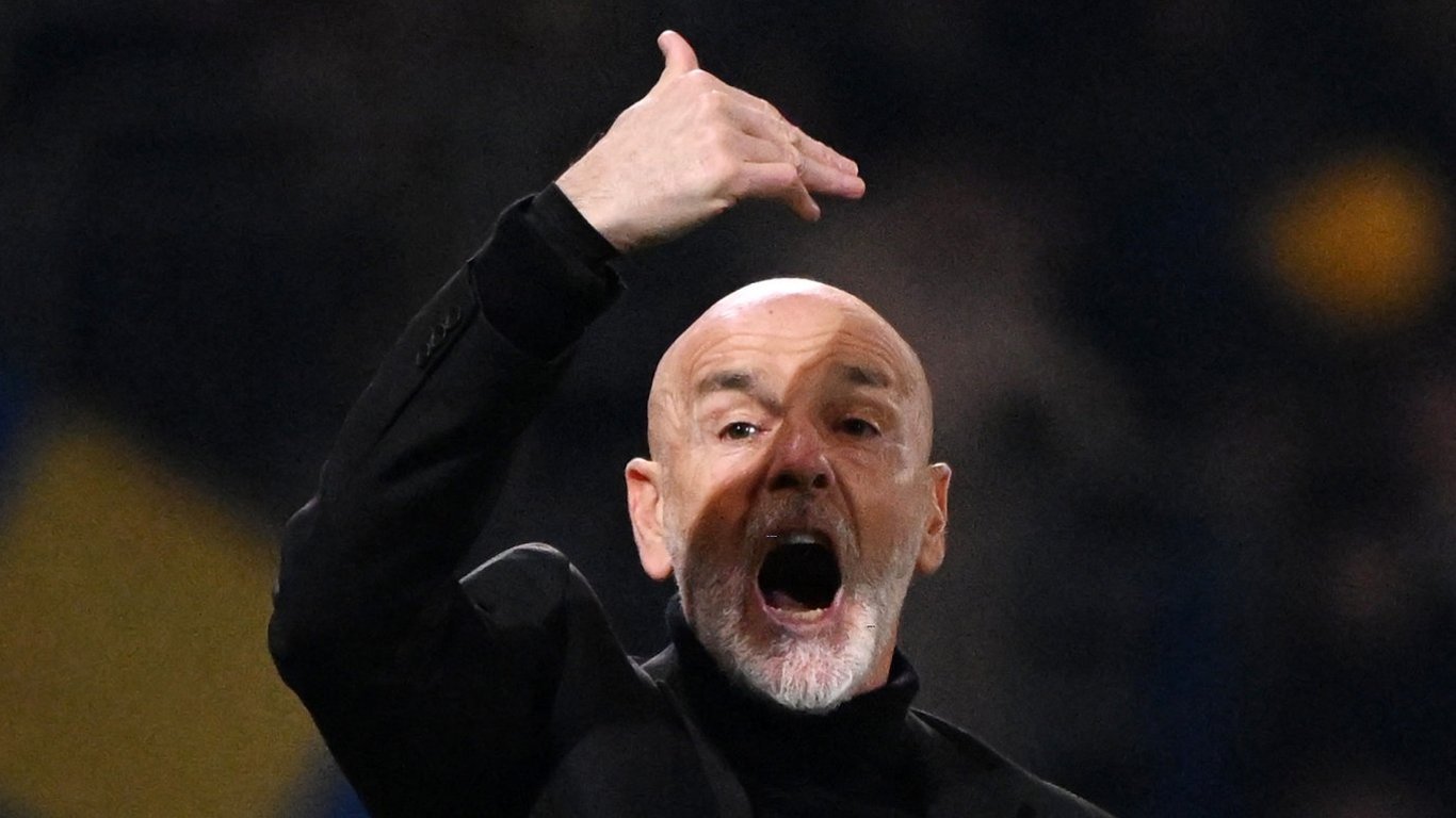 Милан отпустит главного тренера в другой итальянский топ-клуб