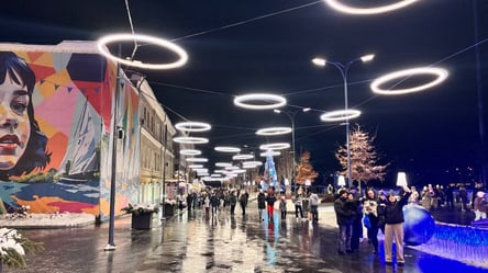 У Харкові з'явилась нова святкова локація — відео - 290x166