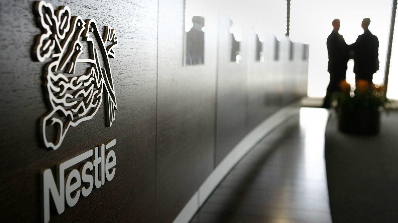 Акционеры заставляют Nestle продавать больше здорового питания