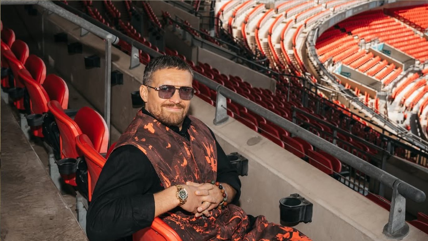 Александр Усик