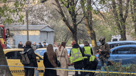 Жив у Києві близько 10 років: місцева розповіла про стрілка - 304x171