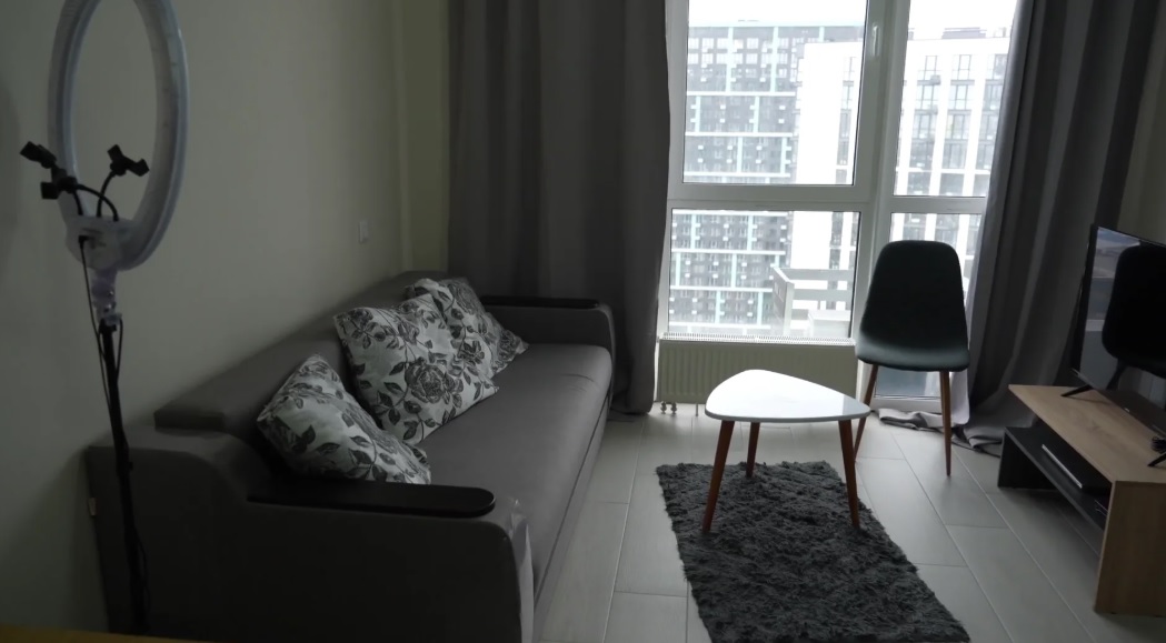 Панує затишний настрій — який вигляд має квартира Вадима Олійника - фото 2