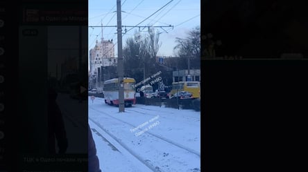 Рейди ТЦК в Одесі — військові знову зупинили громадський транспорт - 285x160