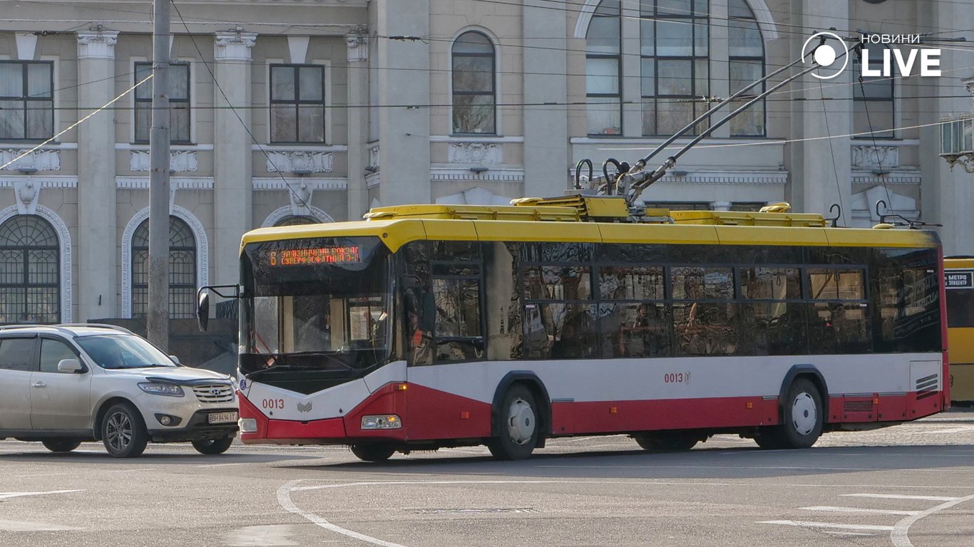 В Одесі тимчасово змінився рух тролейбусів — яких саме