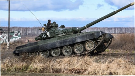 Как оккупанты по-новому используют танки в районе Авдеевки - 285x160