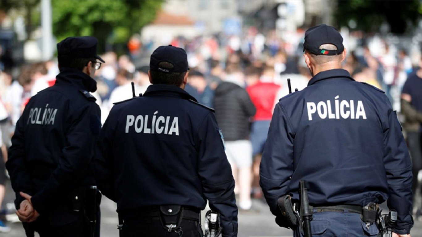 В Португалии мужчина убил трех человек и совершил самоубийство