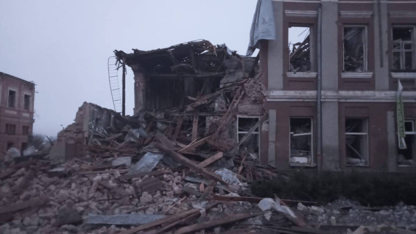 Росіяни обстріляли Харківщину КАБами — пошкоджено цивільну інфраструктуру