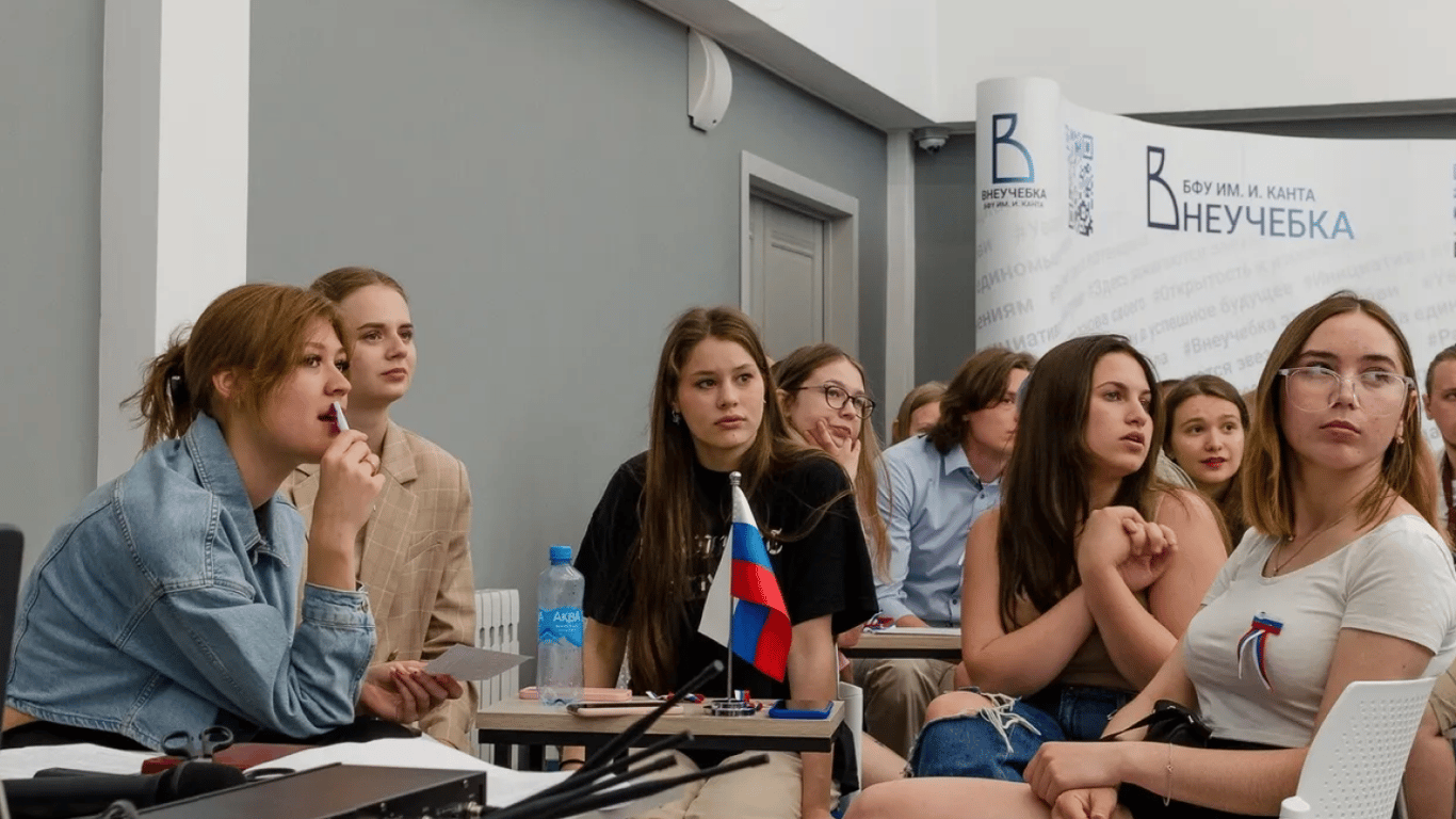 Студентов РФ свозят на псевдовыборы на оккупированные территории Украины — обещают деньги