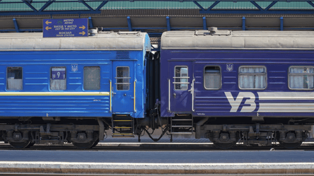 Чому українці не можуть купити квитки на деякі поїзди УЗ з жовтня - 290x166