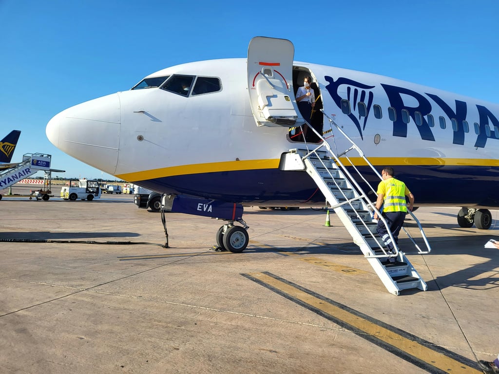 Подорожі з Ryanair — чи пустять в літак з паперовим квитком - фото 1