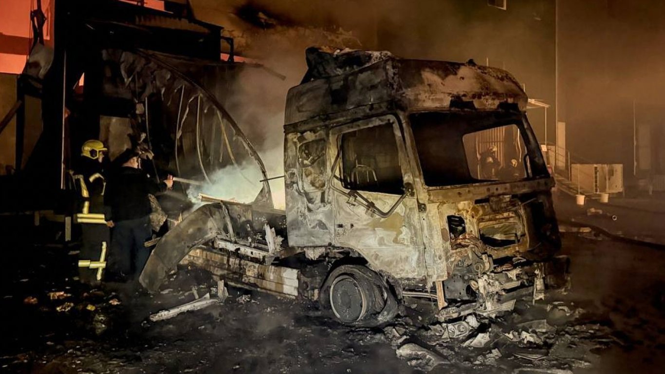 Росія тричі атакувала склади на Київщині 1 вересня