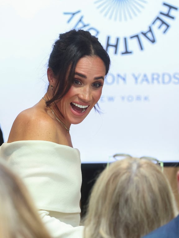 Була нещирою з самого початку — Меган Маркл дорікнули у грі на камеру - фото 5