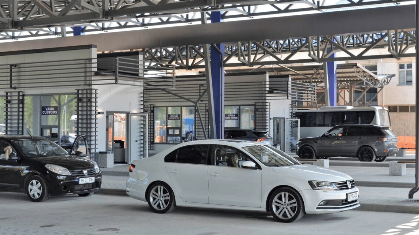 Виїз до Румунії: водіїв з Одеси розвертають через техогляд