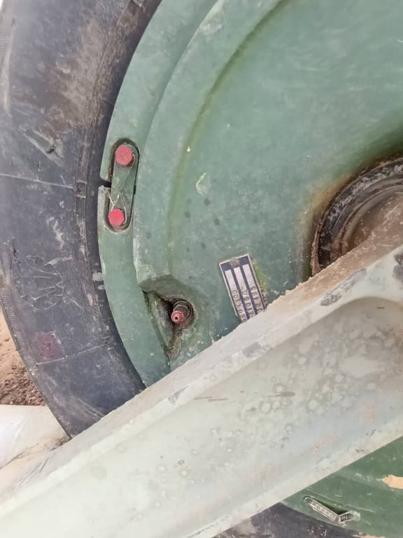 Обломки разбитого Су-25. Фото: Twitter