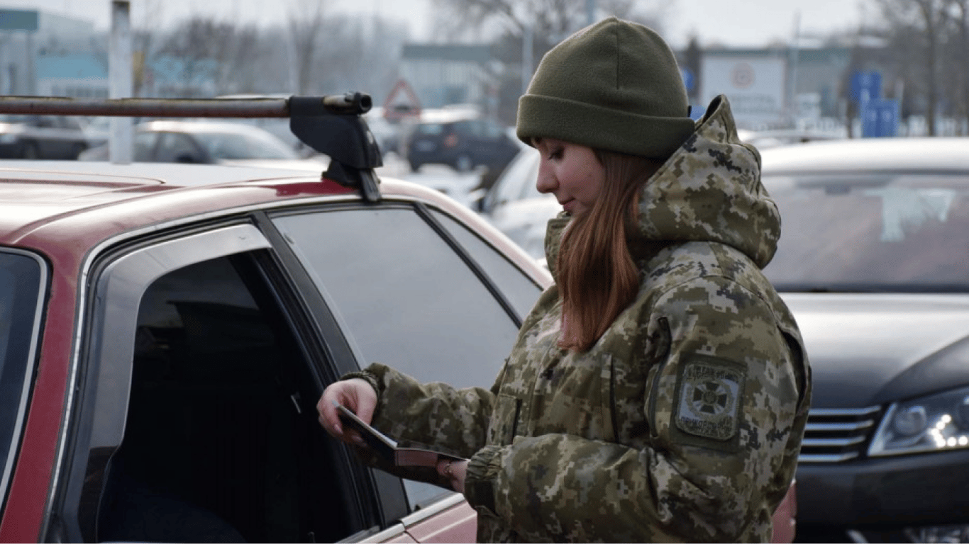 Выезд военнообязанных украинцев за границу — адвокат ответил на ТОП пять вопросов