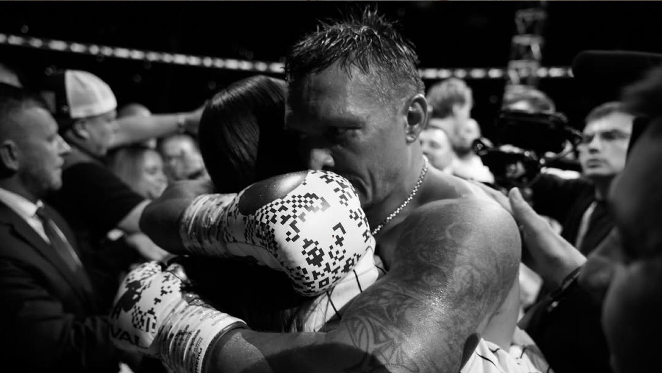 Александр Усик