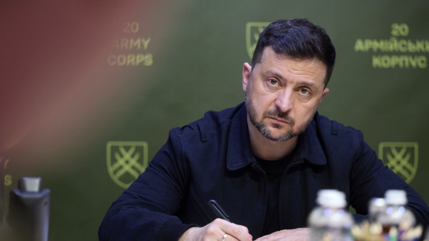 Зеленский ударил санкциями по производителям ракет для армии России