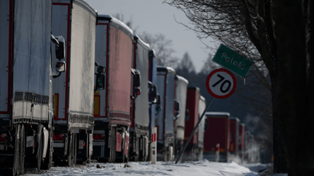 Украинские перевозчики начали протест на границе с Польшей — сколько он продлится - 285x160