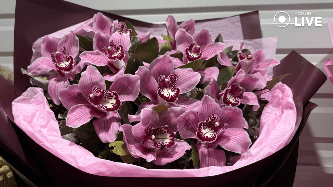 День закоханих наближається – як змінилася ціна на квіти в Одесі - фото 4
