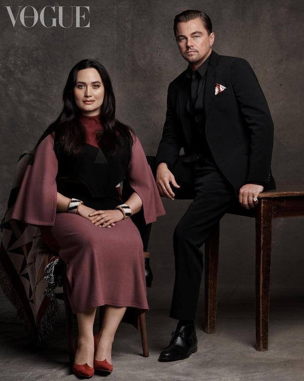 Леонардо Ді Капріо та його колега фільму "Вбивці квіткового місяця" Лілі Гледстоун. Фото: instagram.com/britishvogue/
