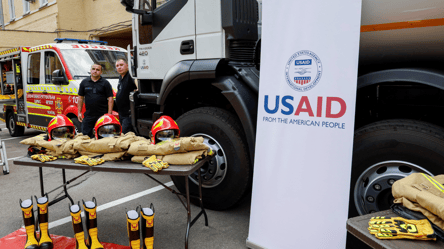 Шокове рішення — як Україна переживає призупинення допомоги США - 285x160