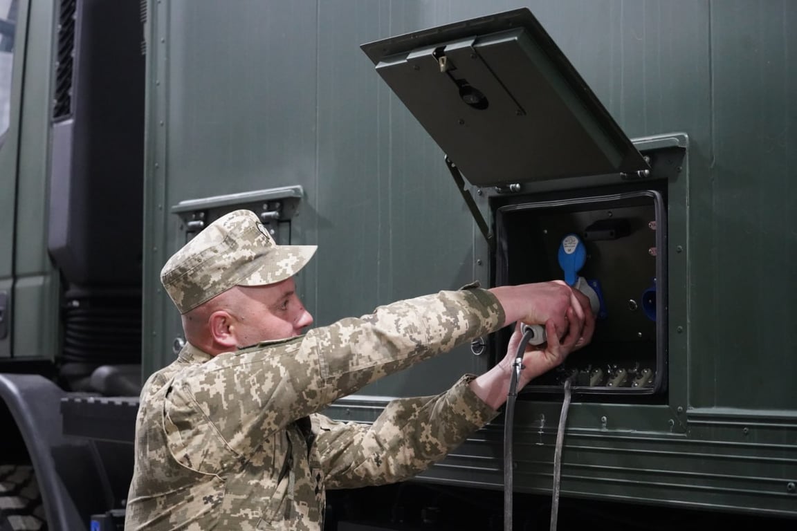 Вітання Зеленського з Днем Держспецзв'язку