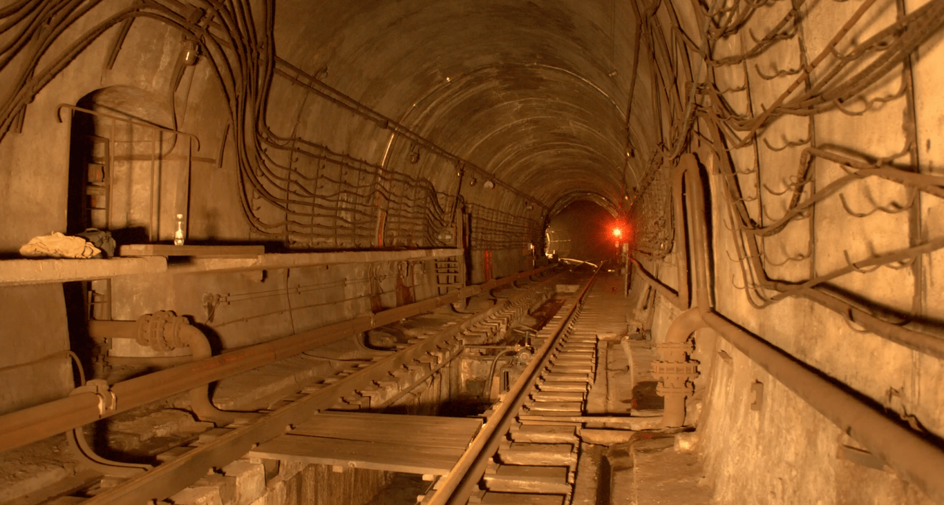 Бункер чи приховане метро - куди насправді веде гілка на "Арсенальній" - фото 2