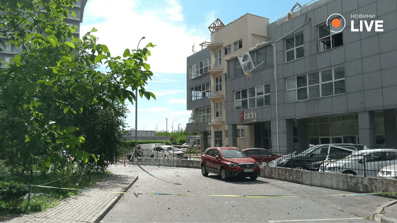 Росіяни вдарили по пологовому будинку в Києві 8 липня 2024 рік