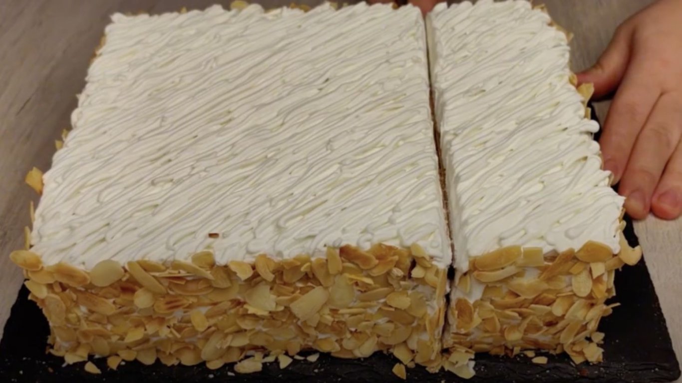 бюджетний торт на кефірі за 15 хвилин