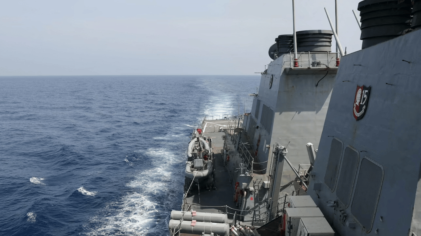 Військовий корабель США пройшов у Тайванській протоці й викликав занепокоєння у Китаю