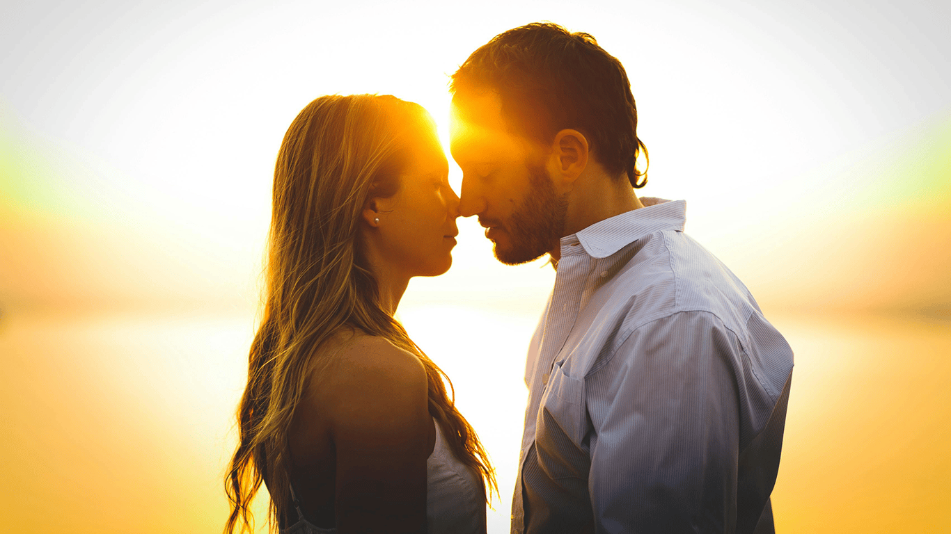 Кого зі знаків Зодіаку чекає кохання у вересні