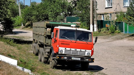 Изьятие авто на нужды ВСУ — заберут ли грузовики у людей из села - 285x160