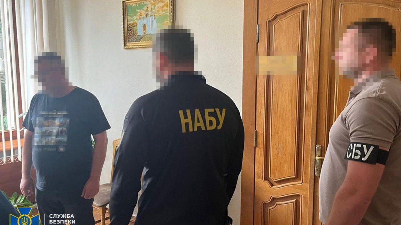 Замахнувся на дитячий санаторій — СБУ та НАБУ спіймали на хабарі посадовця Рівненської ОВА