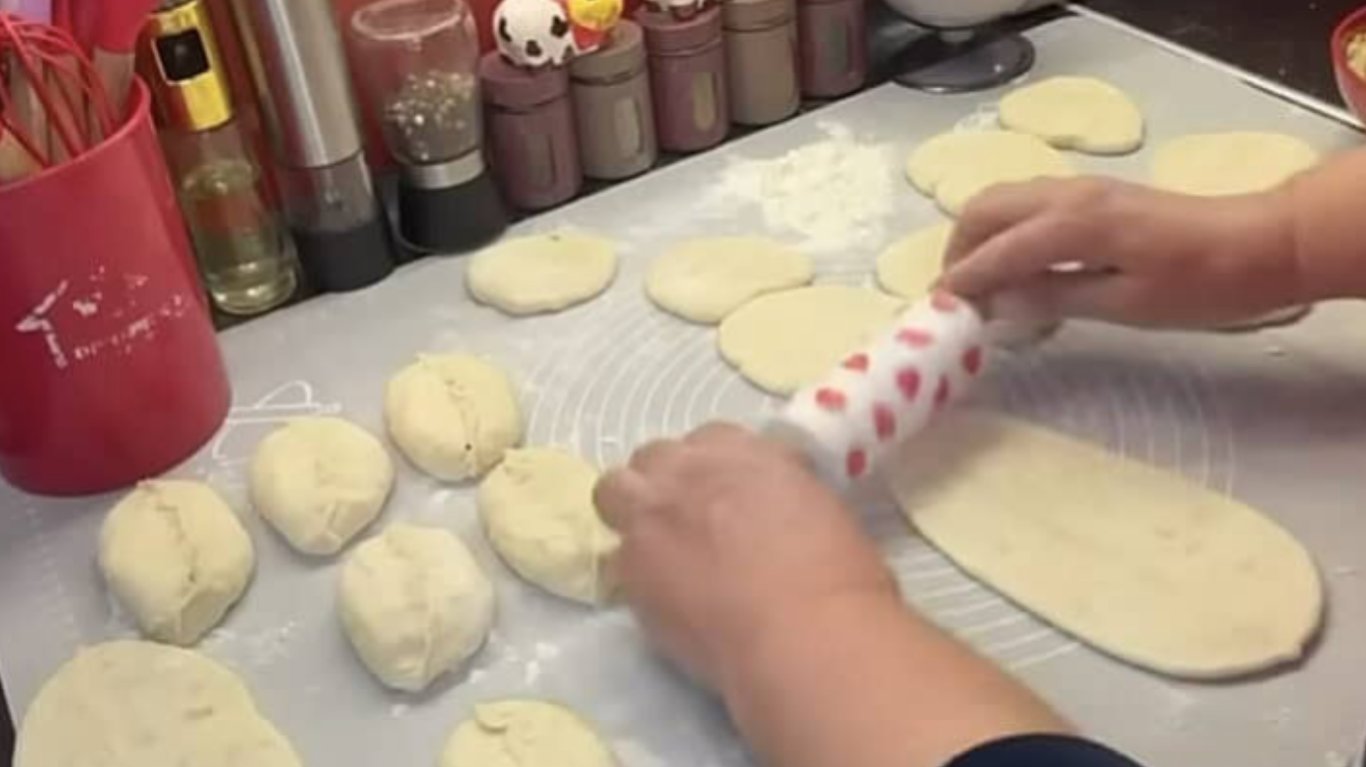 рецепт пиріжків на сковороді