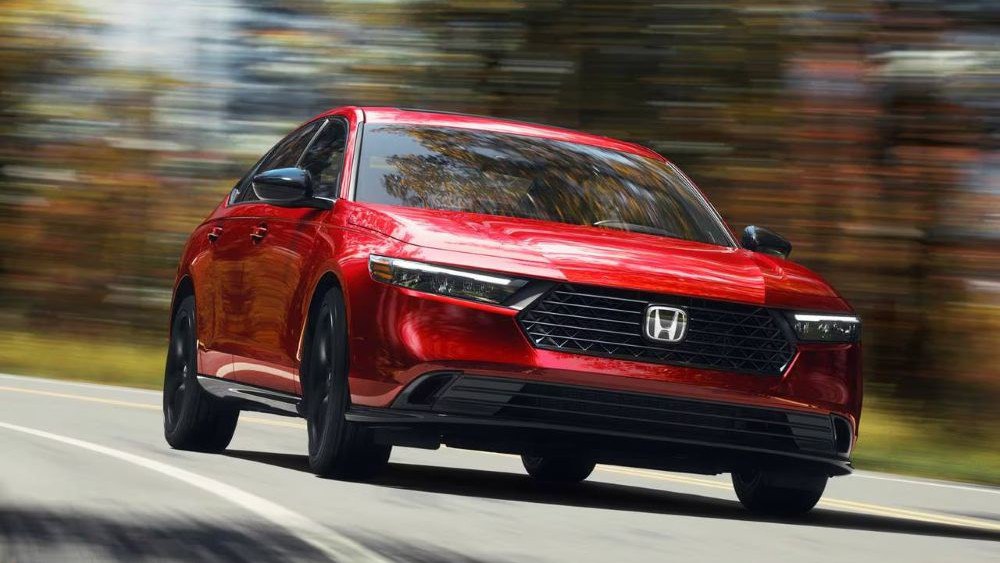 Четыре доступных гибридных модели Honda для покупки в 2025 году - фото 3