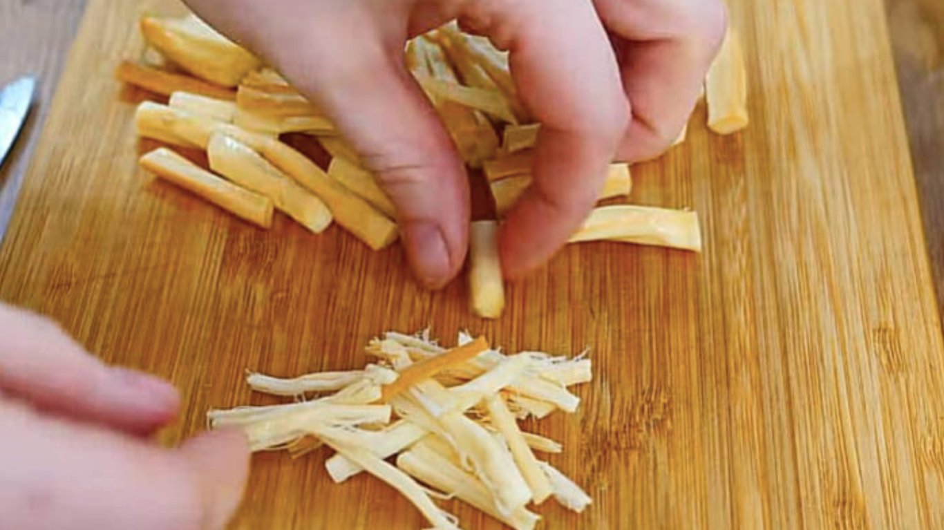 рецепт салату з сиром косичка