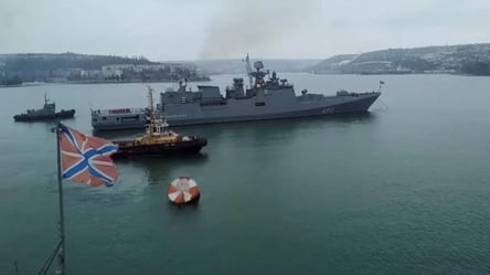 Російський флот повертається у бухти: скільки кораблів на чергуванні у Чорному морі - 285x160