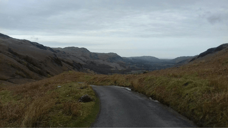 Де розташована одна з найнебезпечніших доріг світу - 285x160