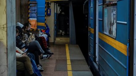 Зелена гілка метро — станції та графік роботи в грудні - 285x160