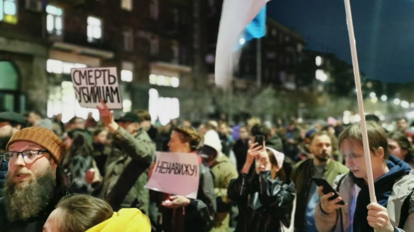 В Армении и Грузии прошли акции протеста на фоне новости о смерти Навального