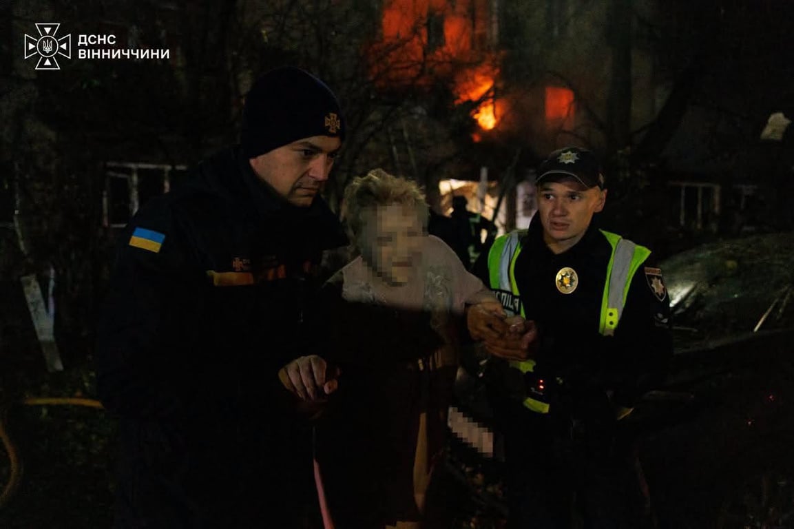 У Вінниці дрон РФ влучив у п’ятиповерхівку: є постраждалі - фото 2
