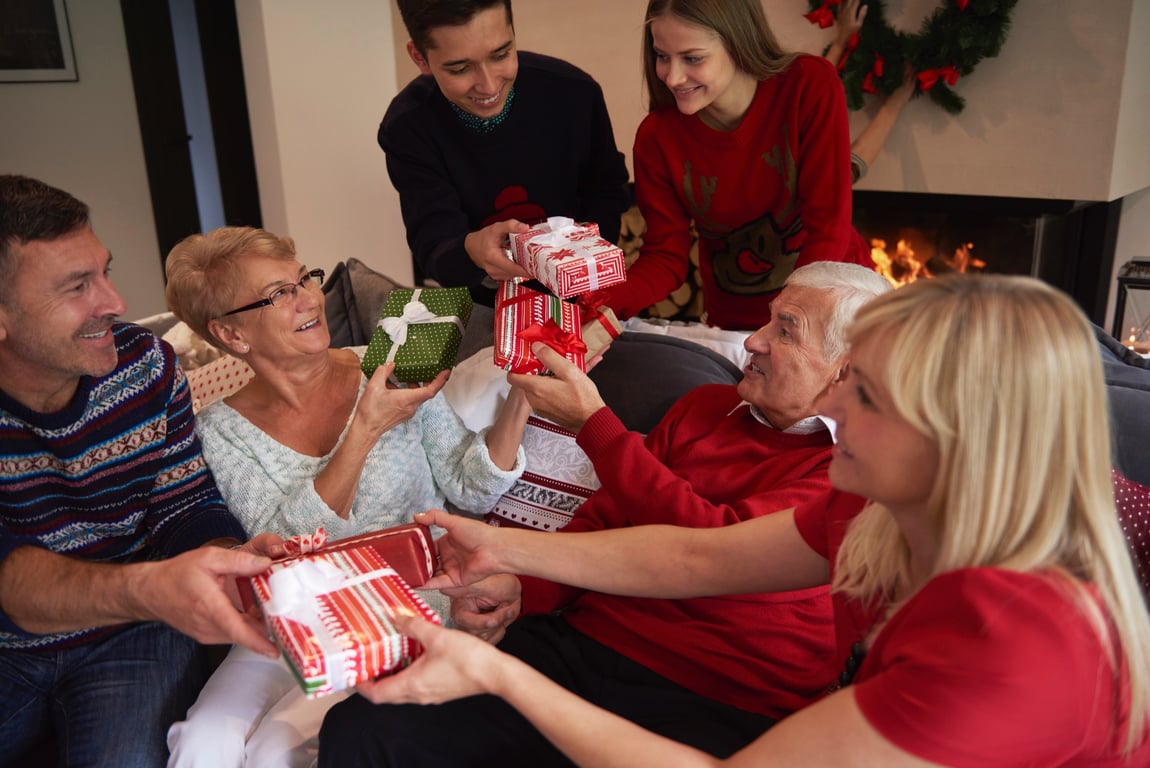 Что подарить мужу на Рождество 2025