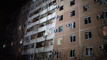 Наслідки удару по Запоріжжю — РФ поцілила у багатоповерхівку - 304x171