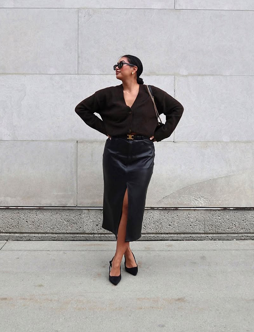 Стильні образи зі шкірною спідницею