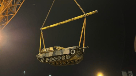 Австралія секретно передала Україні танки Abrams — яку кількість - 304x171