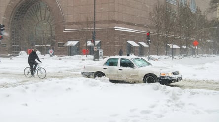 A powerful snowstorm has left 4 people dead in Kansas and Missuri - 285x160