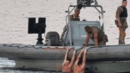 Вынесло в открытое море — в Одессе моряки спасли людей - 285x160