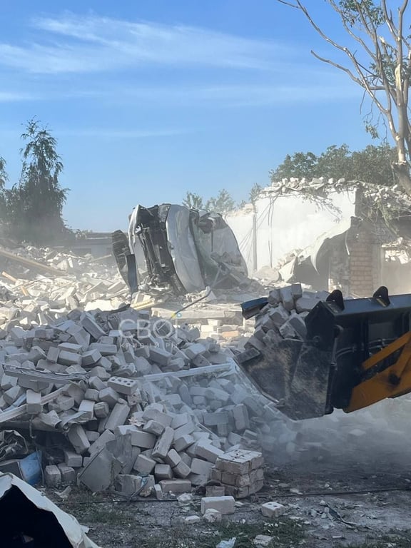 Кривий Ріг завали від ракетного удару