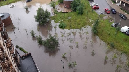 Затоплена Москва: у столиці РФ пройшла потужна злива - 285x160